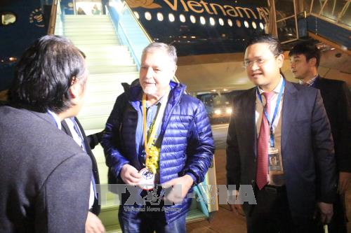 Vienam Airlines đón khách quốc tế đầu tiên đến Hà Nội và TP Hồ Chí Minh năm 2018